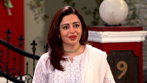 Still from Teeka Poses As a Divorced Woman