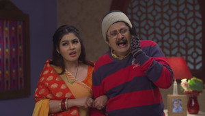 Still from Kallu's Threat Scares Tiwari