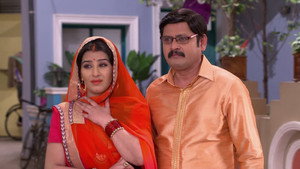 Still from Vibhuti Tries to Steal Anita's Necklace
