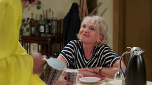 Still from Episode 4176