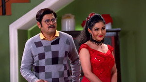 Still from Masterji Learns About Vibhuti's Pretence