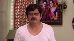 Still from Vibhuti Pretends to be Mentally Unstable